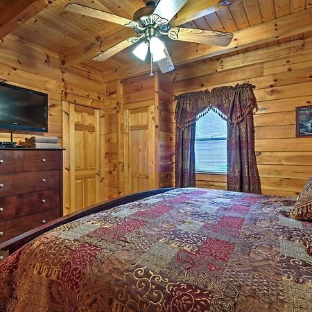 Villa Pigeon Forge Cabin With Hot Tub, Grill And Pool Table! Sevierville Exterior foto